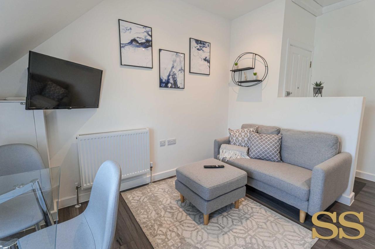 The Hideaway - 1 Minute From 02 Academy - Free Parking - 5 Minutes From The - Fast Wi-fi - Smart Tv * Bournemouth