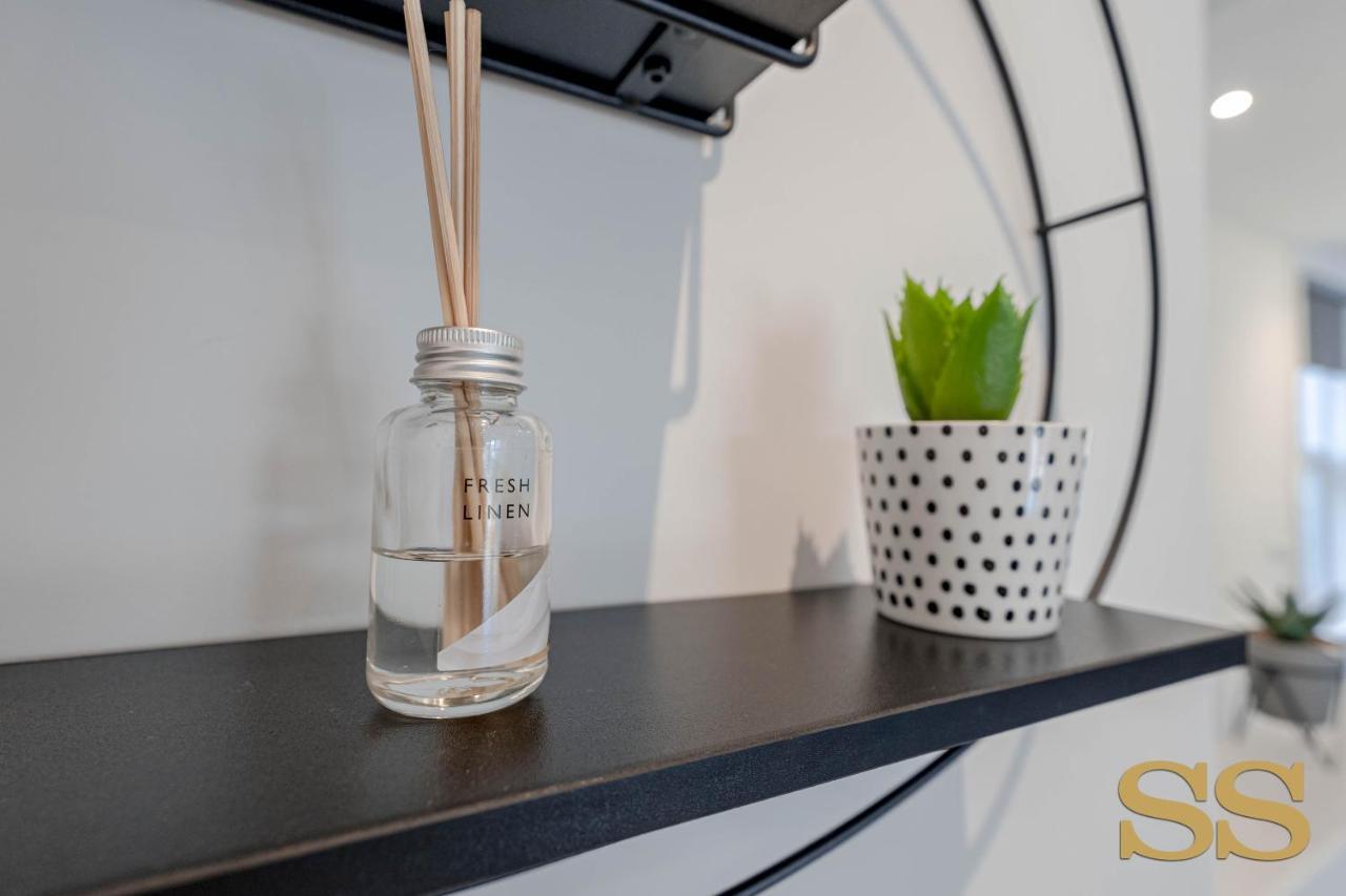 The Hideaway - 1 Minute From 02 Academy - Free Parking - 5 Minutes From The - Fast Wi-fi - Smart Tv * Bournemouth