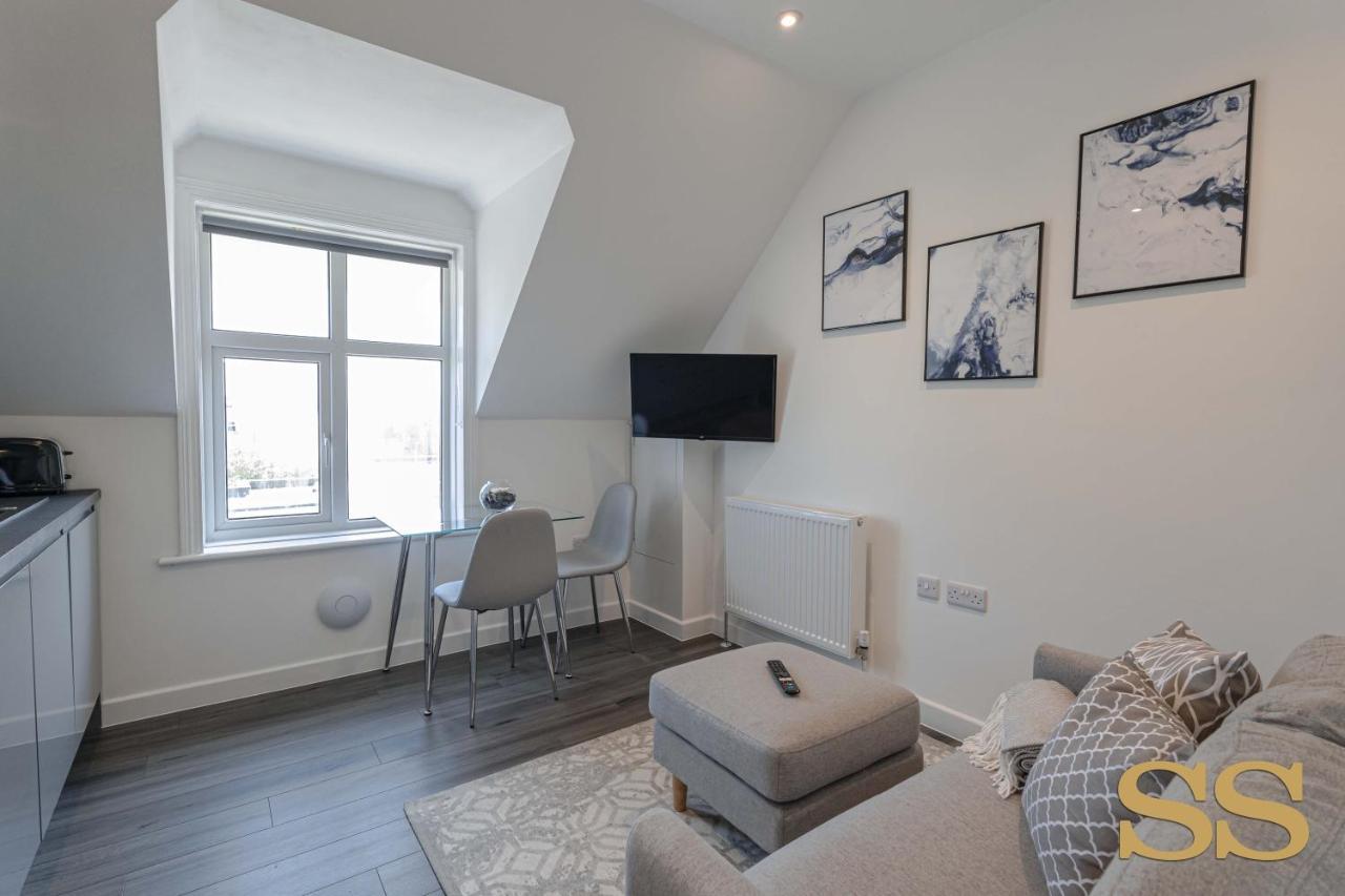 The Hideaway - 1 Minute From 02 Academy - Free Parking - 5 Minutes From The - Fast Wi-fi - Smart Tv Bournemouth
