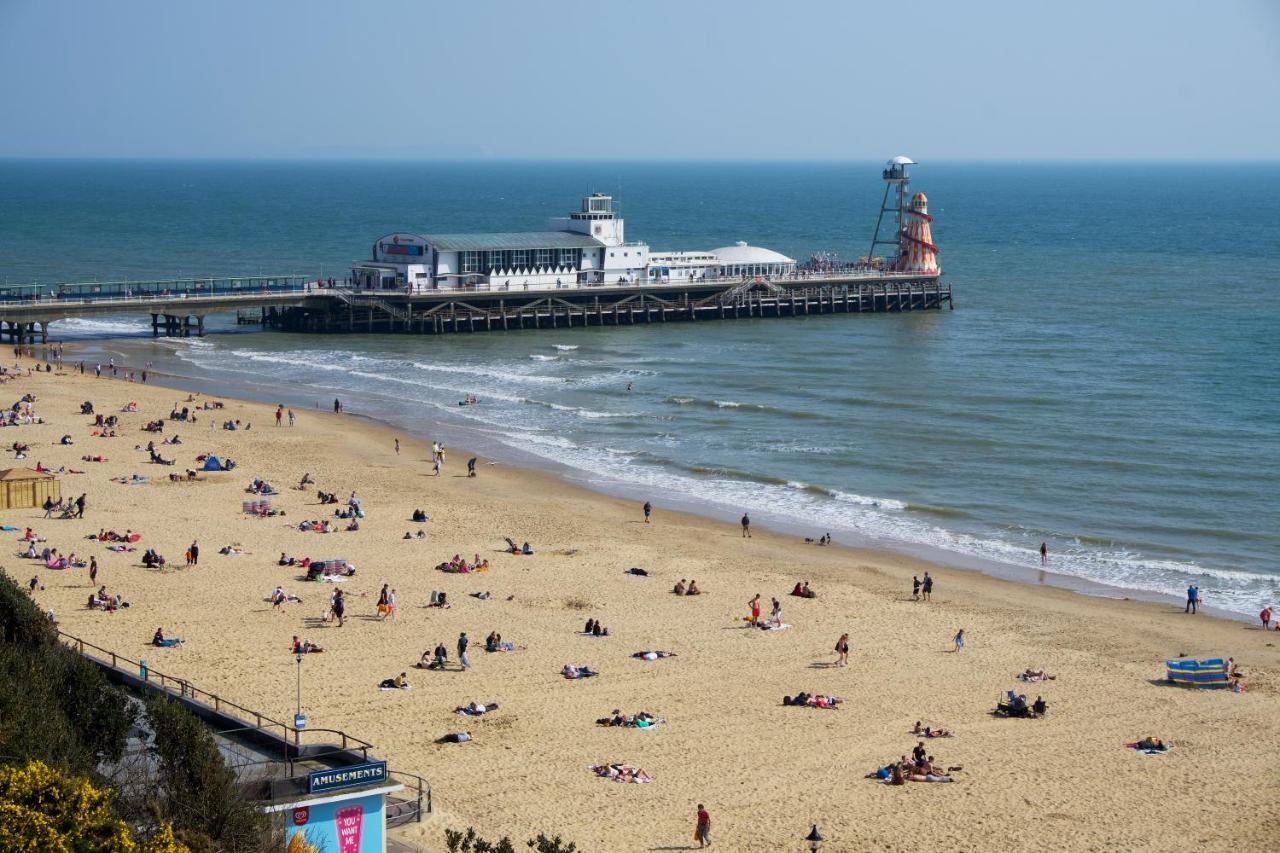 Apartment The Hideaway - 1 Minute From 02 Academy - Free Parking - 5 Minutes From The - Fast Wi-fi - Smart Tv Bournemouth